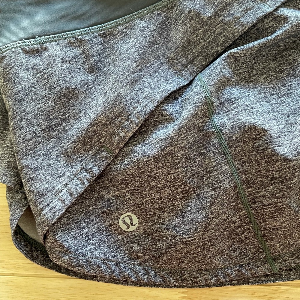 Lulu lemon size 10 grey shorts